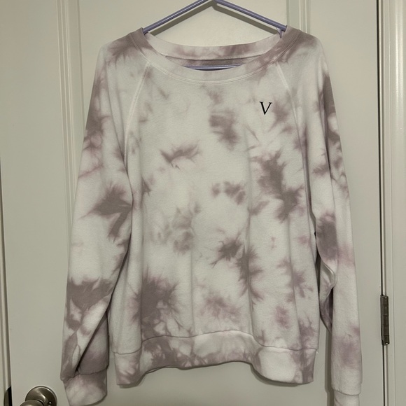 Victoria‘s Secret Tie-Dye Fleece Sweatshirt - Picture 1 of 10